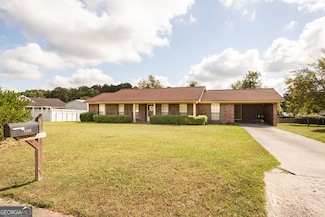 1132 Hilltop Rd, Waycross, GA 31503