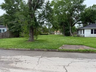 3075 Blackmon Ln, Beaumont, TX 77703