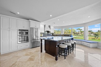 213 Legendary Cir Unit 213, Palm Beach Gardens, FL 33418