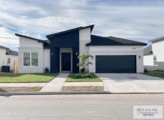 7505 Waverly Dr, Brownsville, TX 78520