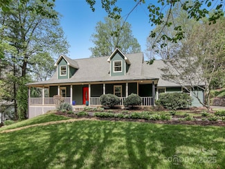 11 Timothy Ln, Candler, NC 28715