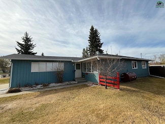 256 Bentley Dr, Fairbanks, AK 99701