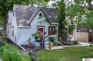 1916 Pawnee St, Lincoln, NE 68502