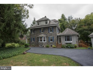 110 S Roberts Rd, Bryn Mawr, PA 19010