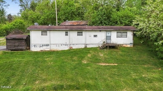 1854 Forest View Dr, Kingsport, TN 37660
