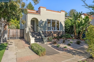 3616 Wisconsin St, Oakland, CA 94619