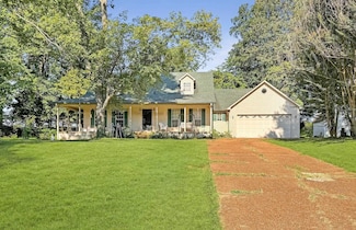 273 Daniel Dr, Brighton, TN 38011