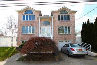 112 Adams Ave, Staten Island, NY 10306