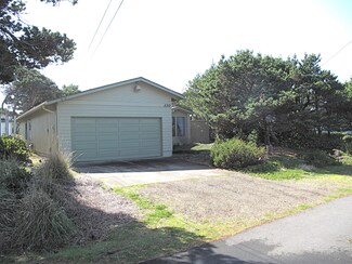 330 Shore Dr, Lincoln City, OR 97367