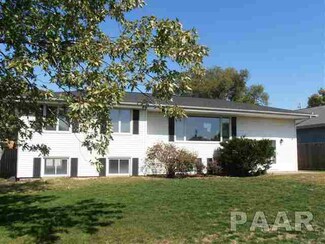 337 Zessin St, Creve Coeur, IL 61610