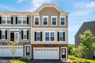 8745 Elsing Green Dr, Manassas, VA 20112