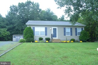 13 Oakview Ct, Ridgely, MD 21660