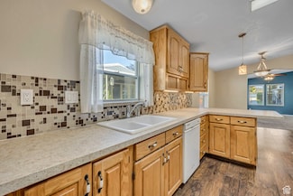 11296 Hidden View Dr Unit 239, Sandy, UT 84070