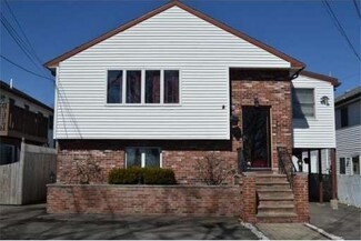 7 Oak Island Rd, Revere, MA 02151