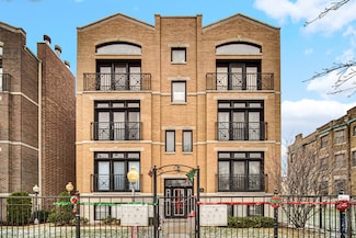 4450 S King Dr Unit 2S, Chicago, IL 60653