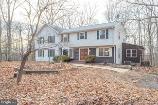 9424 Mountjoy Rd, Marshall, VA 20115