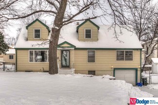 7760 Park Dr, Omaha, NE 68127