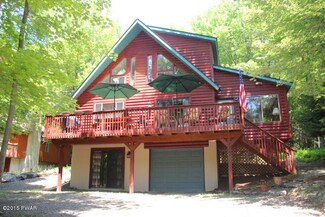 12 Rockpoint Ct, Lake Ariel, PA 18436