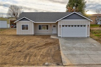303 E 7th St, Warden, WA 98857