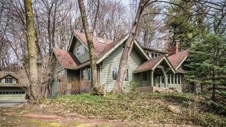 896 Highland Ave, Rochester, NY 14620