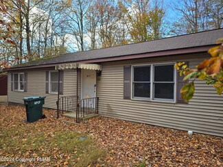 7174 Robinwood Dr, Tobyhanna, PA 18466