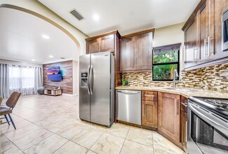 2972 Carambola Cir S Unit 2047, Coconut Creek, FL 33066