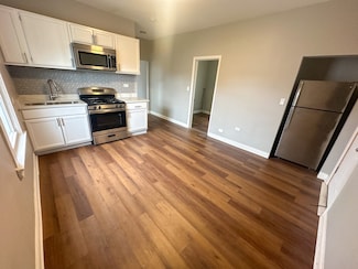 8643 S Exchange Ave Unit 2R, Chicago, IL 60617