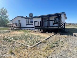 6090 Ardis Dr, Winnemucca, NV 89445