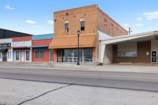 922 Commerce St E, Buffalo, TX 75831