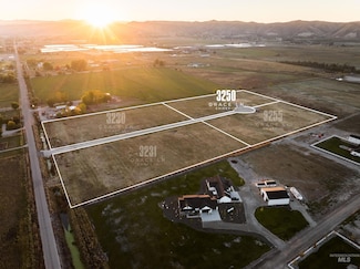 3250 Grace Ln, Emmett, ID 83617