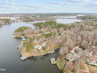 138 Beech Dr, Leasburg, NC 27291