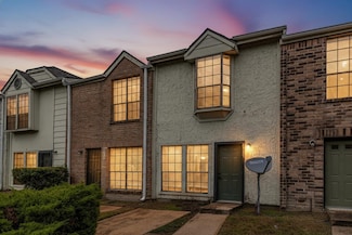 8725 Victorian Village Dr Unit 8725, Houston, TX 77071
