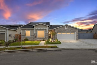 9316 Parkdale Way, Shafter, CA 93263