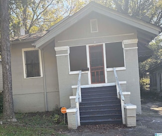 513 Lloyd Noland Pkwy, Fairfield, AL 35064