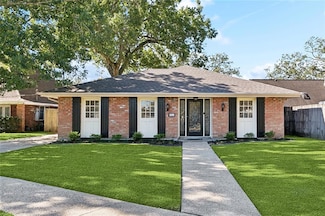 9412 Francine Dr, New Orleans, LA 70123