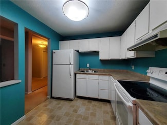 3420 Golfview Dr Unit 307, Saint Paul, MN 55123