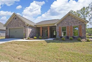 908 Parkside Dr, Redfield, AR 72132