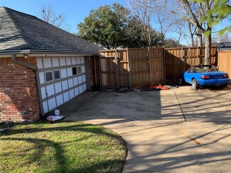 813 Lakeshore Dr, Mesquite, TX 75149