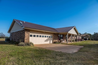 1230 Crook Ln, Rison, AR 71665