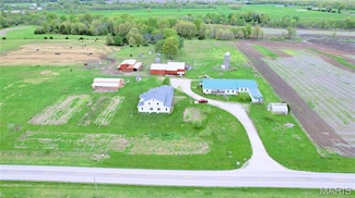 29595 State Highway 3, La Plata, MO 63549