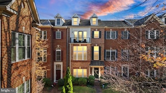 12237 Water Elm Ln, Fairfax, VA 22030