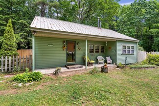 25 Loop Rd, Acton, ME 04001