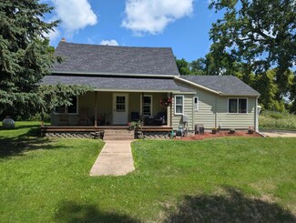 47390 210th St, Morris, MN 56267