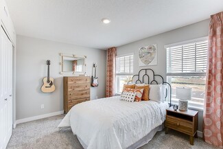 5108 Stable View Dr, Woodbury, MN 55129