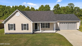 110 Buckskin Dr, Pollocksville, NC 28573