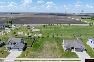 19 Prairie Ct, North Mankato, MN 56003