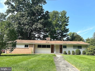 28 Pardoe Rd, Princeton, NJ 08540