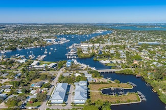 4695 SE Manatee Way, Stuart, FL 34997
