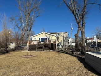 W7813 Willow Rd, Fort Atkinson, WI 53538