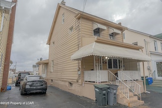 924 N Locust St, Hazleton, PA 18201